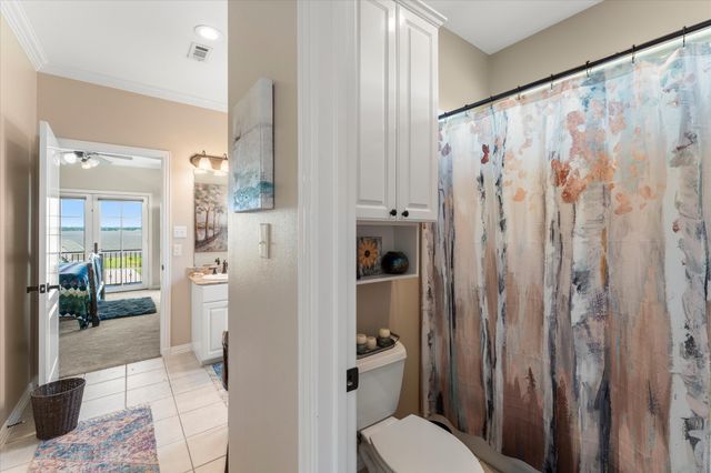 208 Cape Shore Drive, Mabank, TX 75143