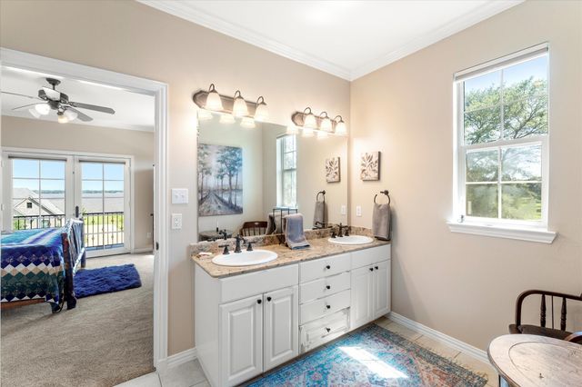 208 Cape Shore Drive, Mabank, TX 75143