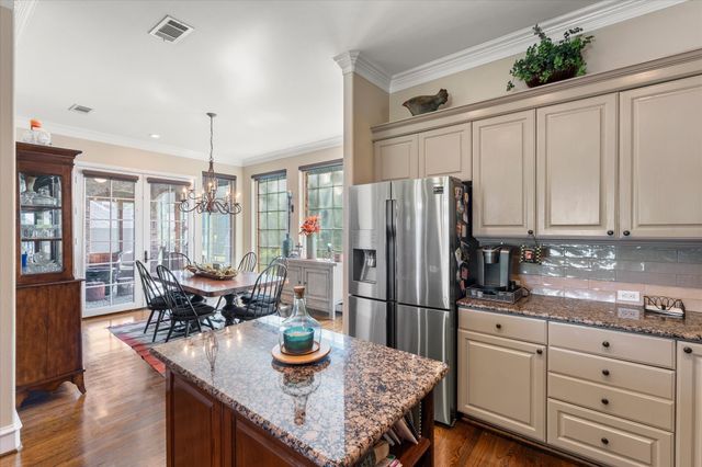 208 Cape Shore Drive, Mabank, TX 75143