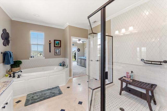 208 Cape Shore Drive, Mabank, TX 75143