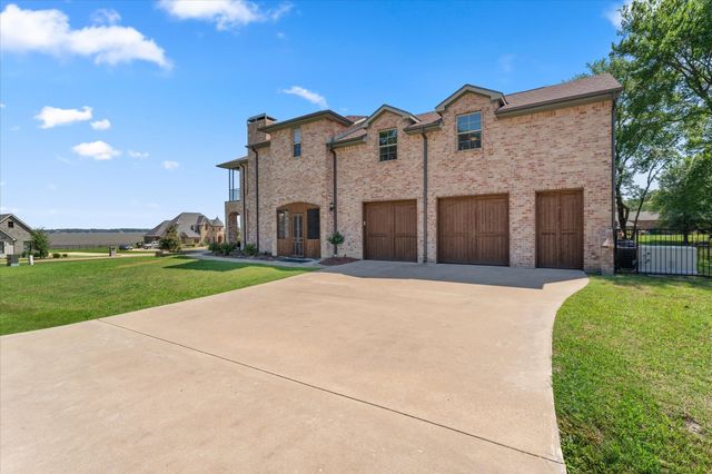 208 Cape Shore Drive, Mabank, TX 75143