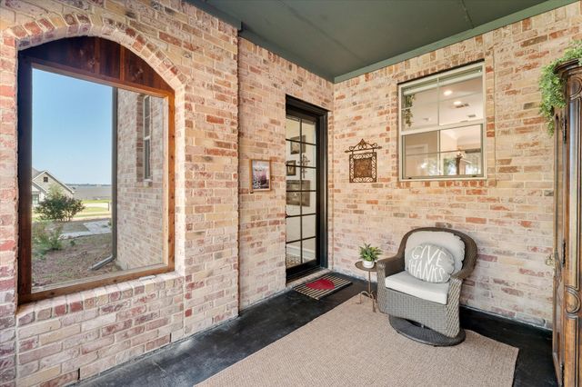 208 Cape Shore Drive, Mabank, TX 75143