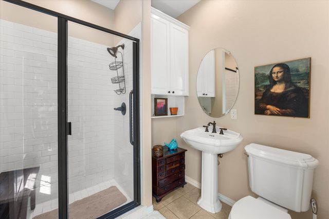 208 Cape Shore Drive, Mabank, TX 75143