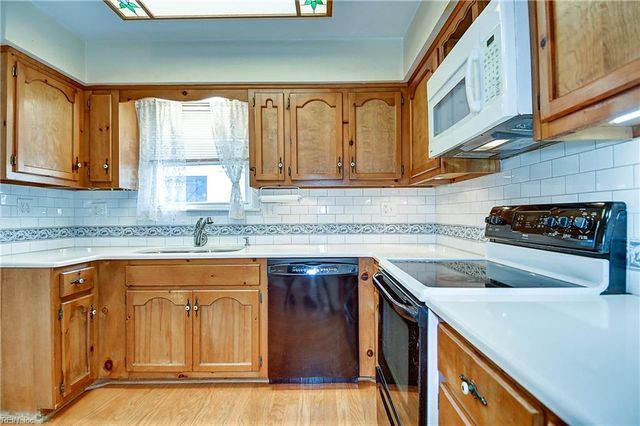 5329 Denver DR, Virginia Beach, VA 23464