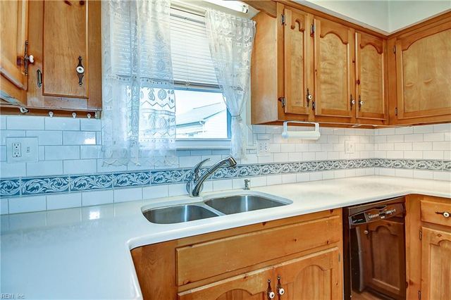 5329 Denver DR, Virginia Beach, VA 23464