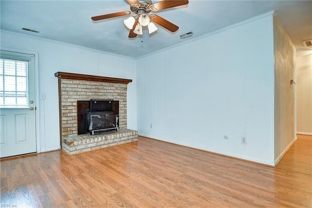 5329 Denver DR, Virginia Beach, VA 23464