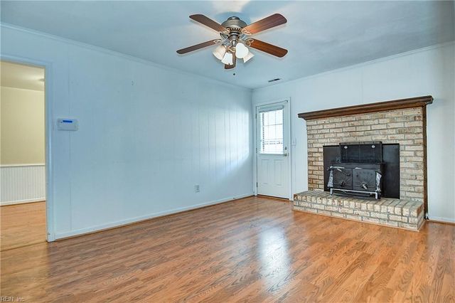 5329 Denver DR, Virginia Beach, VA 23464