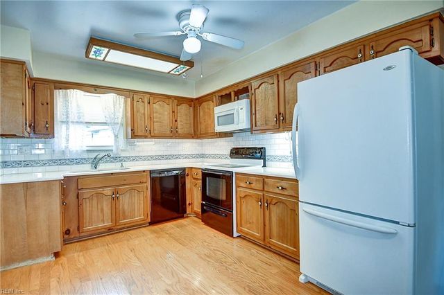 5329 Denver DR, Virginia Beach, VA 23464