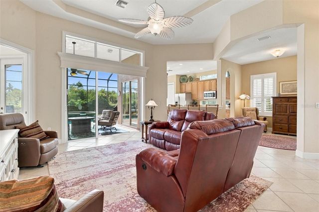 39118 GRIFFIN LANDING, Lady Lake, FL 32159
