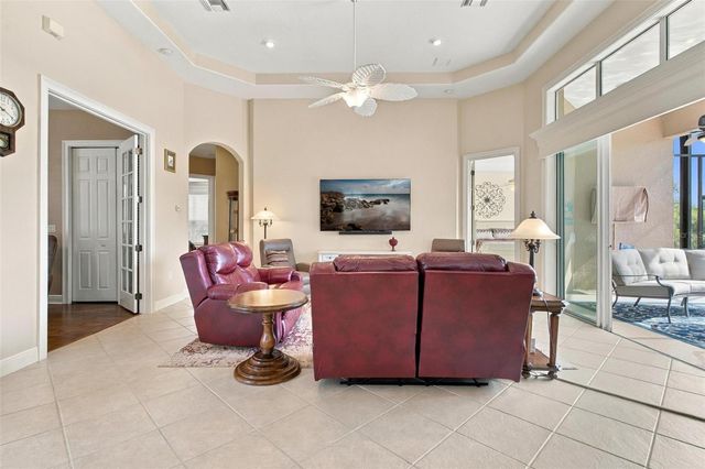 39118 GRIFFIN LANDING, Lady Lake, FL 32159