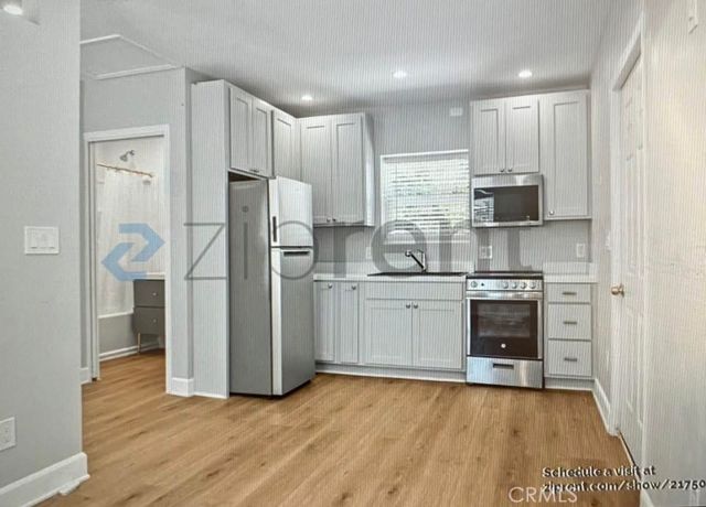 7524 Security Avenue, Burbank, CA 91504