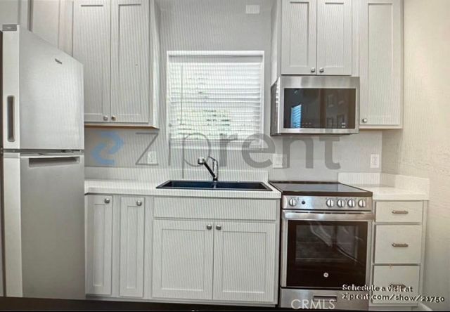 7524 Security Avenue, Burbank, CA 91504