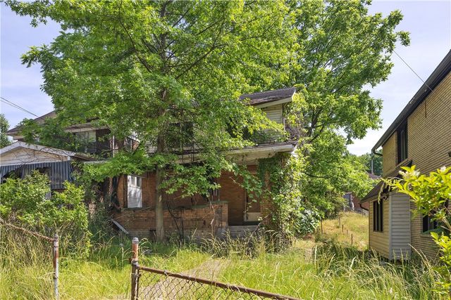 1529 Marie St, Wilkinsburg, PA 15221