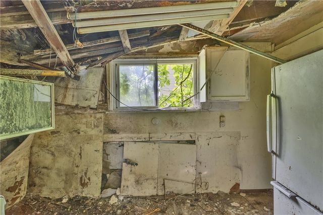 1529 Marie St, Wilkinsburg, PA 15221
