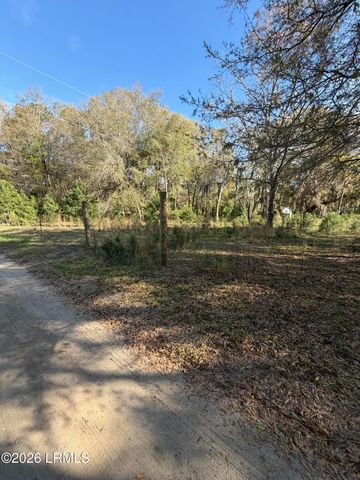 32 Jo Capers Road, St. Helena Island, SC 29920