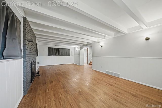 9228 Mueller Street, Taylor, MI 48180