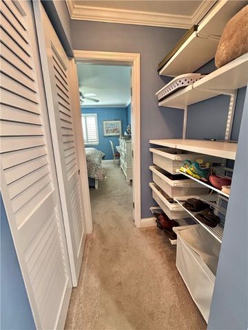 850 Mallery Street 9W, St Simons Island, GA 31522