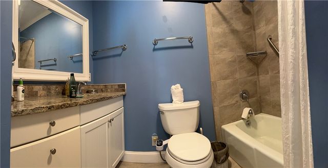 850 Mallery Street 9W, St Simons Island, GA 31522