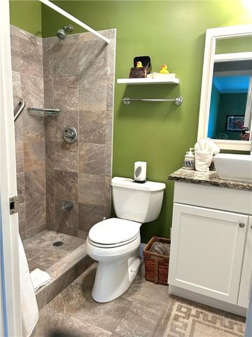 850 Mallery Street 9W, St Simons Island, GA 31522