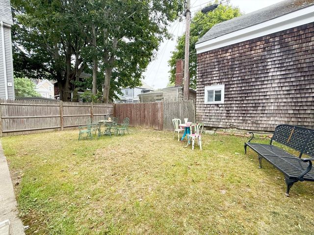 122 Armour St, New Bedford, MA 02740