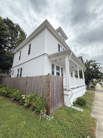 122 Armour St, New Bedford, MA 02740