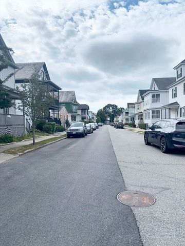 122 Armour St, New Bedford, MA 02740