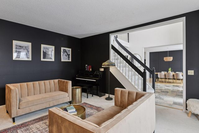 7041 Kenmare Drive, Bloomington, MN 55438