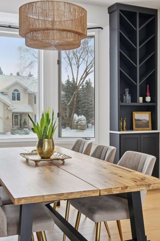 7041 Kenmare Drive, Bloomington, MN 55438