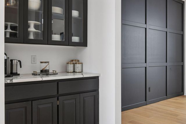 7041 Kenmare Drive, Bloomington, MN 55438