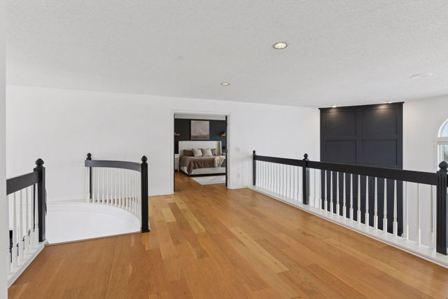 7041 Kenmare Drive, Bloomington, MN 55438