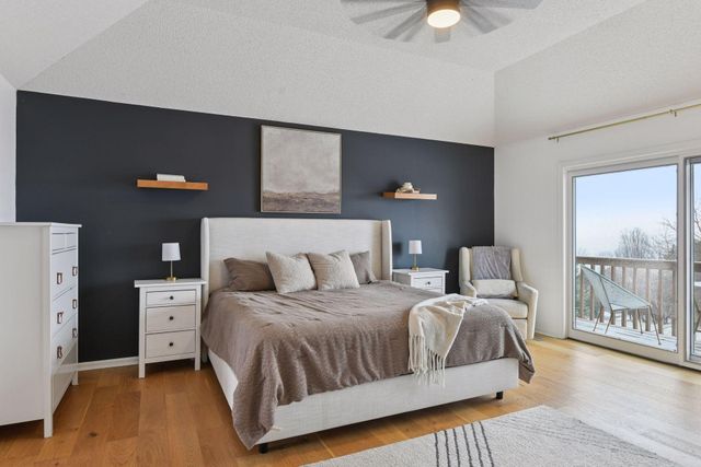 7041 Kenmare Drive, Bloomington, MN 55438