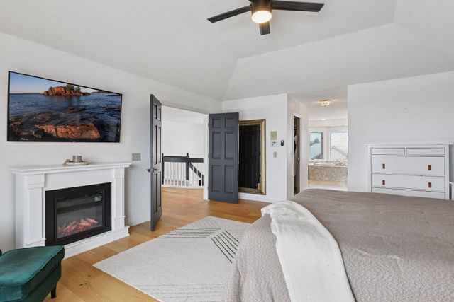 7041 Kenmare Drive, Bloomington, MN 55438