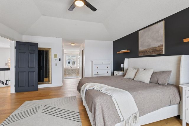 7041 Kenmare Drive, Bloomington, MN 55438