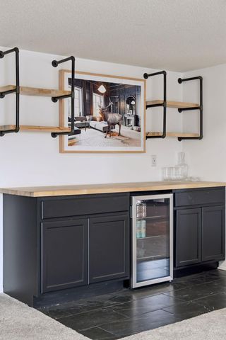 7041 Kenmare Drive, Bloomington, MN 55438