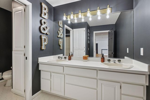 7041 Kenmare Drive, Bloomington, MN 55438