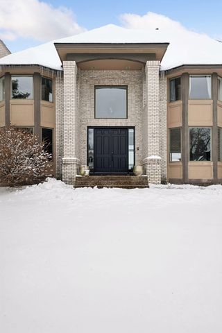 7041 Kenmare Drive, Bloomington, MN 55438