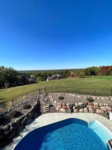 7041 Kenmare Drive, Bloomington, MN 55438