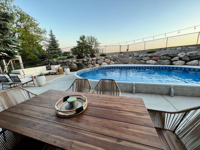 7041 Kenmare Drive, Bloomington, MN 55438