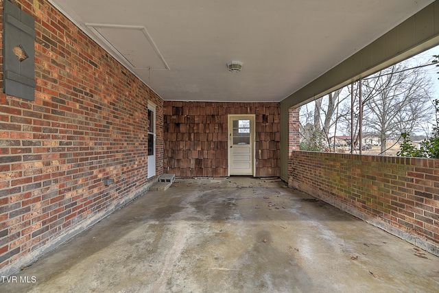 741 Gray Sta-Sul Springs Road, Gray, TN 37615