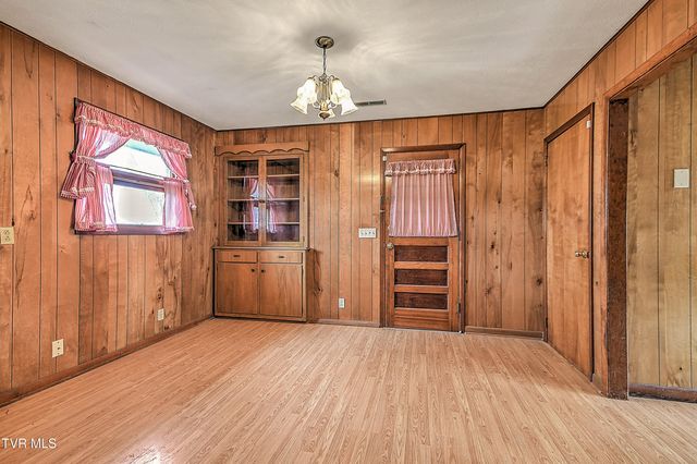 741 Gray Sta-Sul Springs Road, Gray, TN 37615