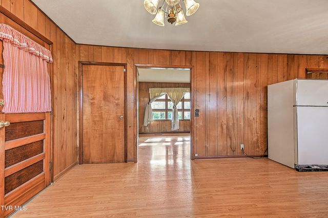 741 Gray Sta-Sul Springs Road, Gray, TN 37615