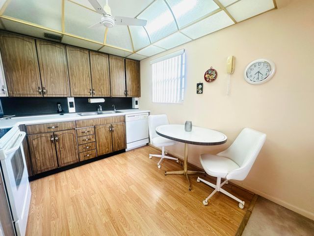 4101 Oakridge V, Deerfield Beach, FL 33442