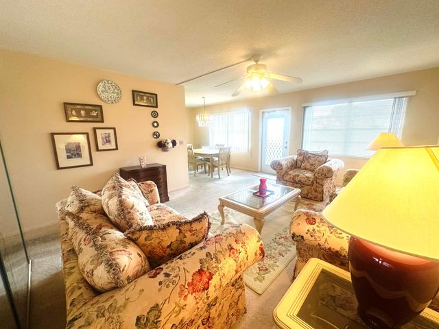 4101 Oakridge V, Deerfield Beach, FL 33442