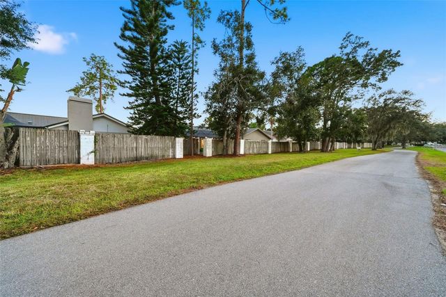 2931 PINEWOOD RUN, Palm Harbor, FL 34684