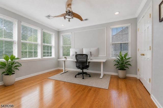 8 Miller Ln, Readington Twp., NJ 08889