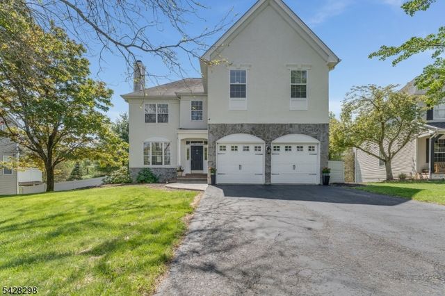 8 Miller Ln, Readington Twp., NJ 08889