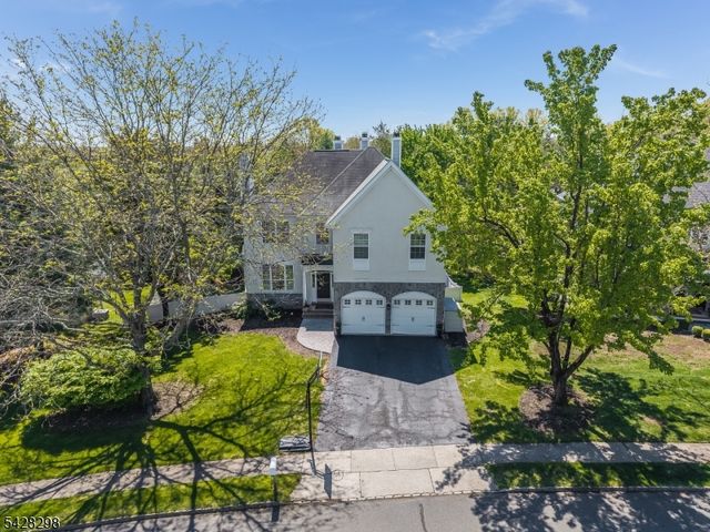 8 Miller Ln, Readington Twp., NJ 08889