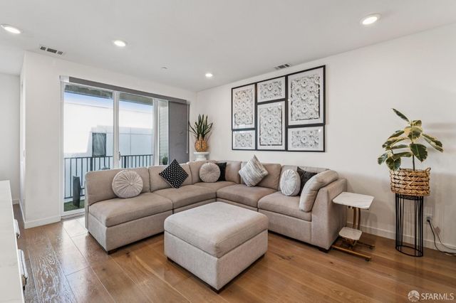 493 Cambridge Street, San Francisco, CA 94134