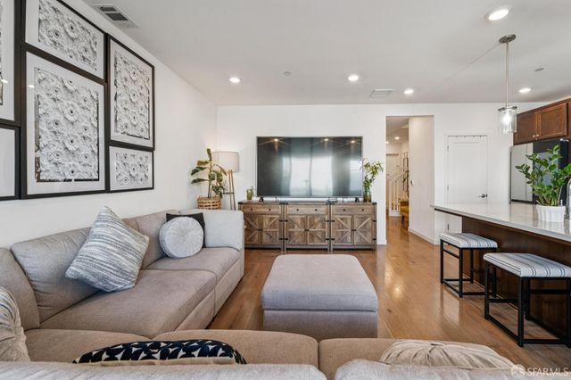 493 Cambridge Street, San Francisco, CA 94134