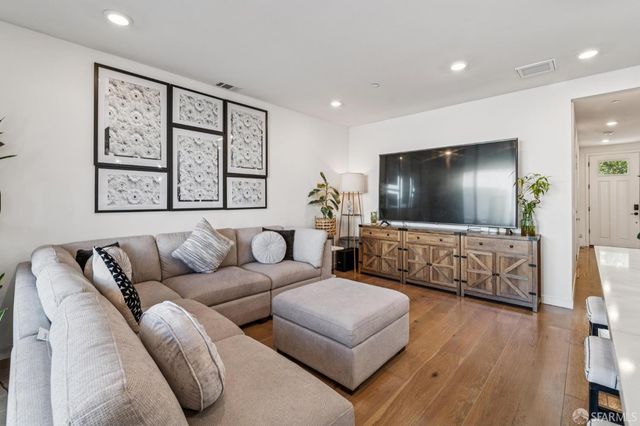 493 Cambridge Street, San Francisco, CA 94134